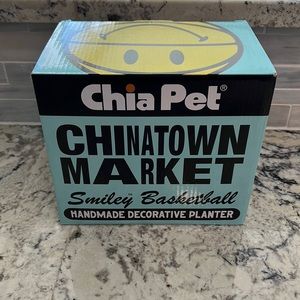 Chinatown Market Smiley Basketball Chia Pet